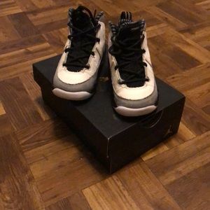 Retro Jordan 9